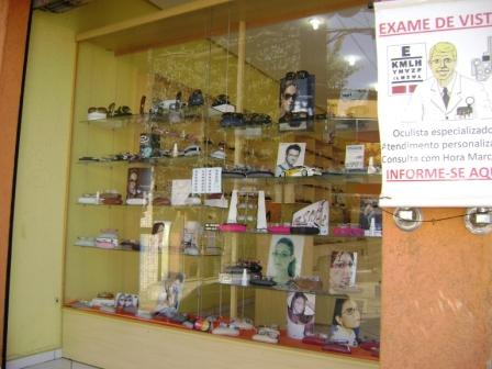 vendo ótica linda e  completa na z/ leste